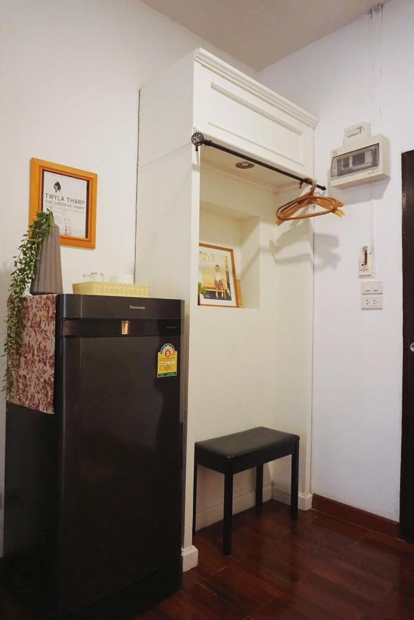 Manee Guesthouse And Record บ้านมานี Chiang Mai Exterior photo